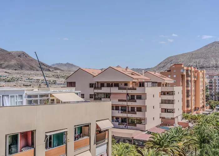 Hayam Apartamentos, Cristianos *