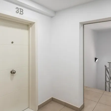 Hayam Apartamentos, Cristianos Апартаменты Лос Кристианос